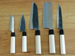 Différents couteaux traditionnels japonais