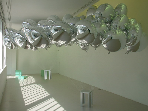 0057_veronique_joumard_2008_objets_volants_resize