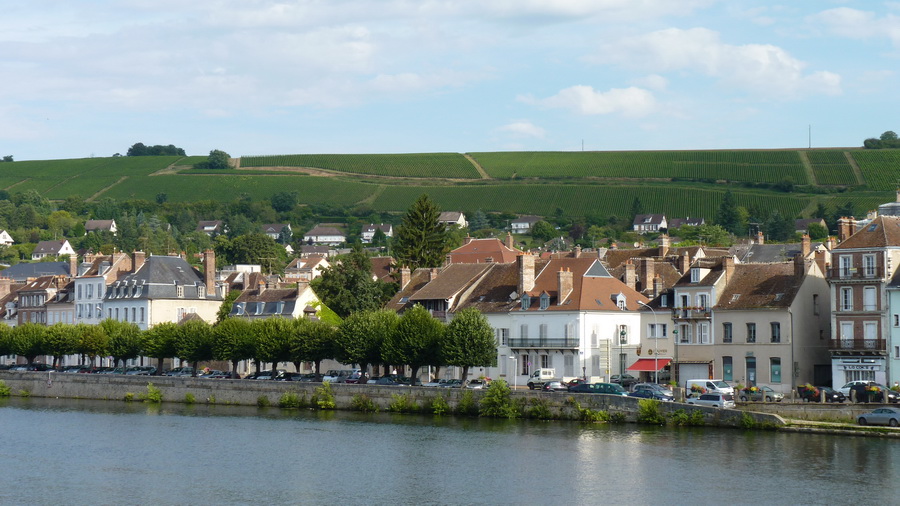 081-3 Joigny 2012-08