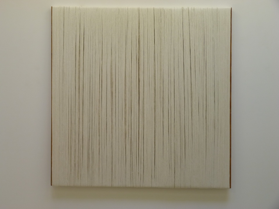 082 Sheila Hicks ne1934 le Mur Blanc 180 x 180 cm 2013