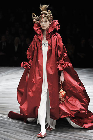 001 alexander_mcqueen_fw_2008_4