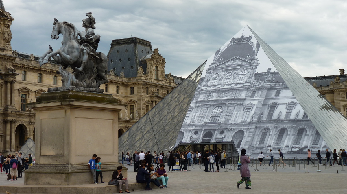 P1510792 JR Louvre 2016