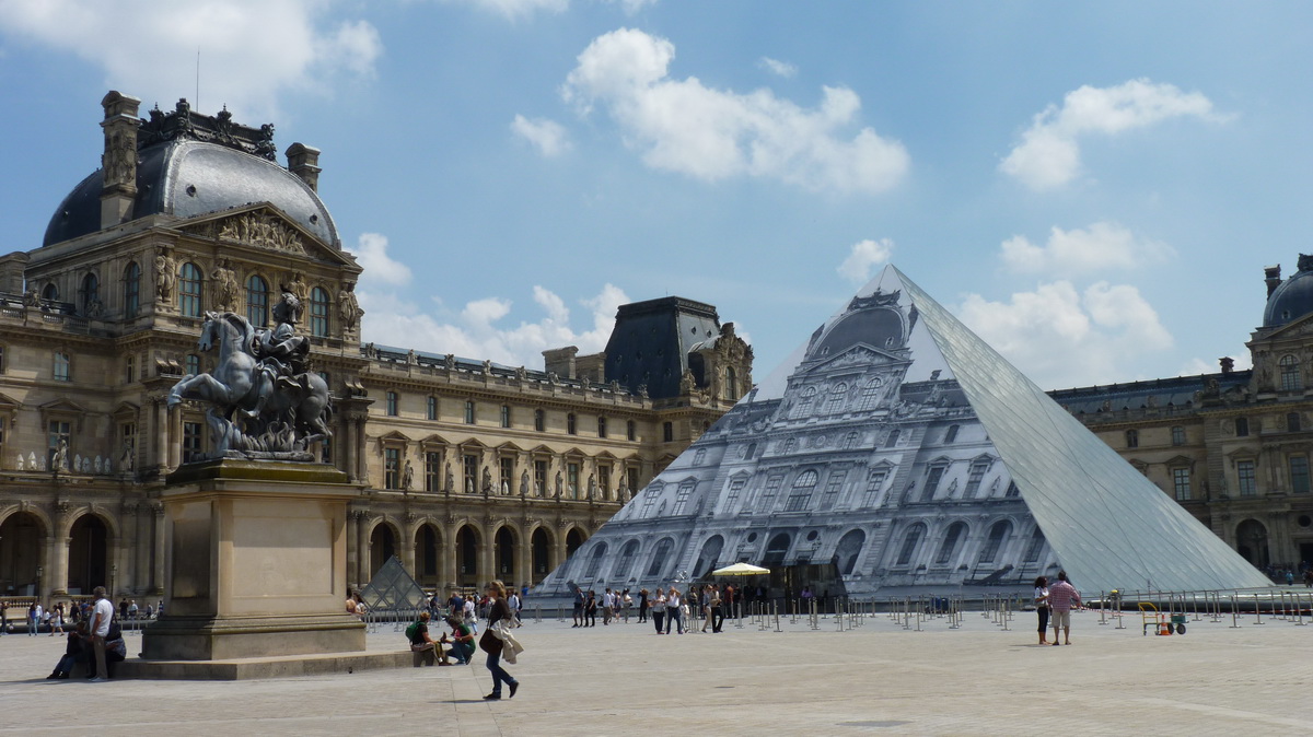 P1510792-4 JR Louvre 2016