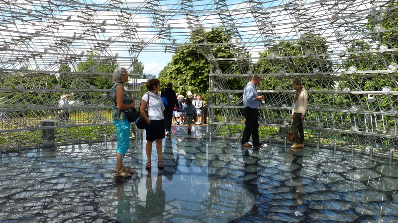 P1530359-2 The hive - Wolfgang Buttress .Simmonds studio stage one and BDP 2016 installation