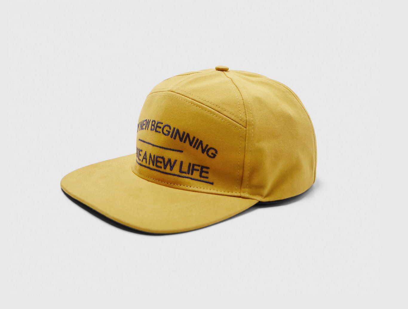 GORRA-ZARA-BORDADO-FRONTAL-DETALLE-1295-EUR-999-EUR