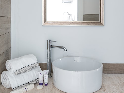 Capo Falcone Charming Apartments