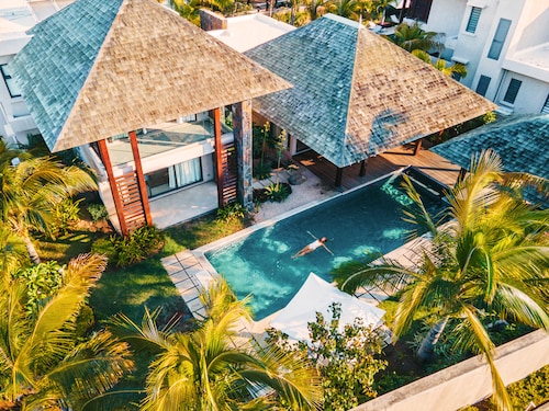 Photo Mythic Suites & Villas