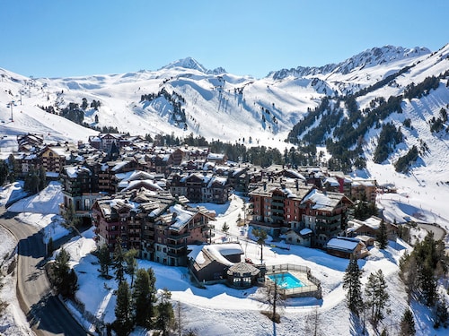 Arc 1950 Le Village