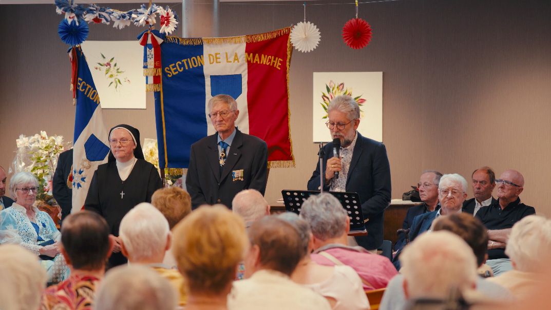 Sœur Marie-Agnès élevée au rang d’officier de l’Ordre national du Mérite.