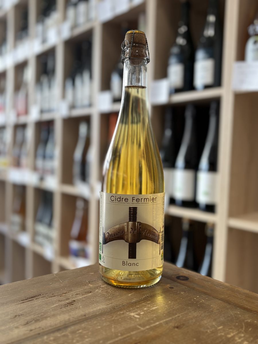 Blanc, Pressoir de Henwiel, Vieux-Viel (35)
