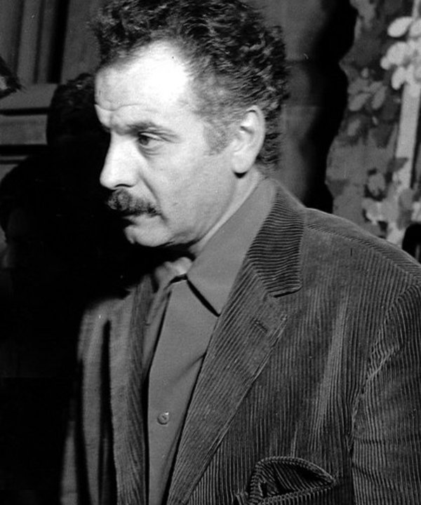 1000 px Georges Brassens
