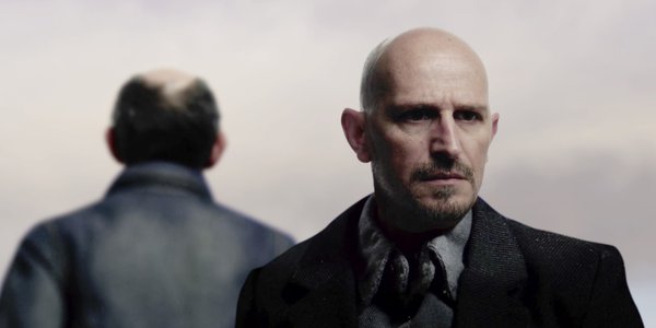 Bran chauve dos à son frère - La plaine de Lenz