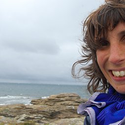 Cecile Delhommeau autrice comédienne