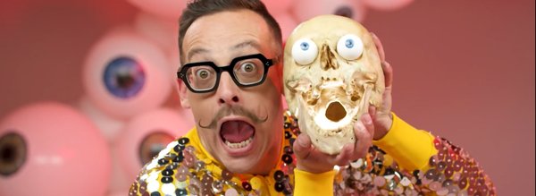 Crane clip jeter un oeil