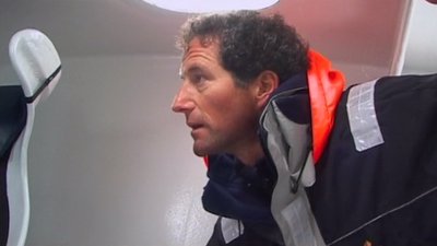 Desjoyeaux dans son bateau