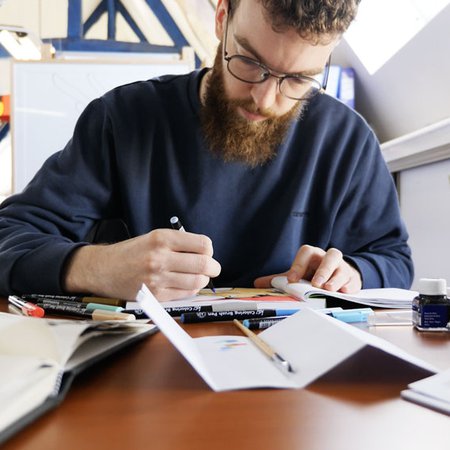 En train de dessiner Jean Cremers