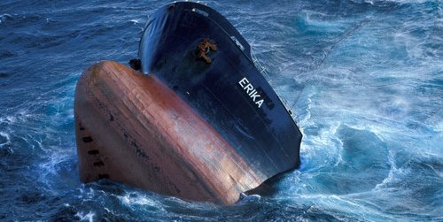 Erika, Chronique d'une marée noire - Yannick Le Gal - gabarit (3)