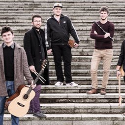 Esling au pied des marches © Eric Legret