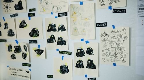 Gabarit - Un chemin lumineux - mur