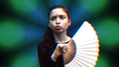 Grimace derriere un eventail Chapi Chapo cover