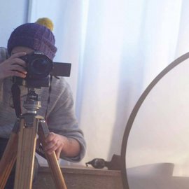 Kevin Bloo Smocking Cat Eyes