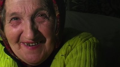 Leonarda-sourit,-G-Kozakiewiez