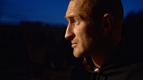 francki regard dans la nuit