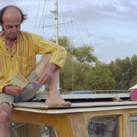 Lecture sur le toit de la cabine - Les oeuvres vives