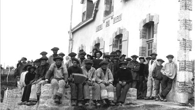 Marins noir blanc groupés almanach Goualledec