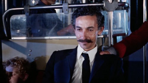 Mohamed Zinet dans le bus