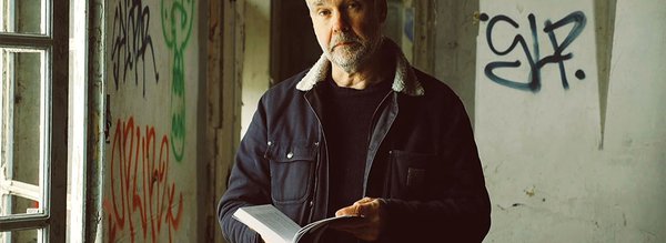 Parmi les graffitis LP LGB #48