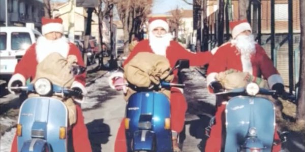 Pere noel en scooter