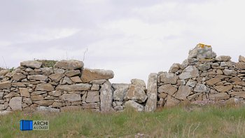 Pierres seches archi à l'ouest