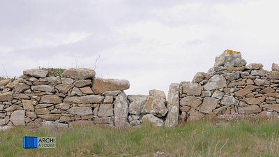 Pierres seches archi à l'ouest