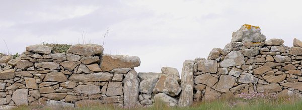 Pierres seches archi à l'ouest