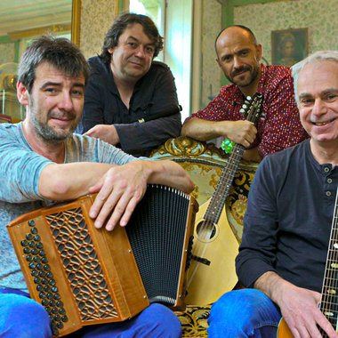 Portrait groupe Carré Manchot