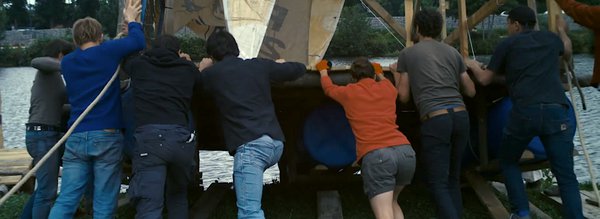 Radeau à l'eau - Ile-errance