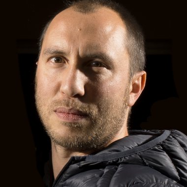 Sébastien Hervé, guitariste, chanteur, réalisateur pour sheer.K