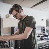 Sébastien Guérive studio portrait