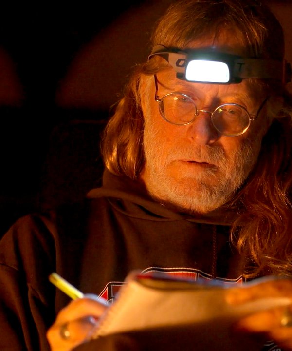 à la frontale chris ecrit sous le pont