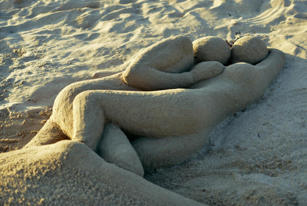 calin plage sculpture Richard Bois