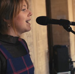 Chanteuse Simone d'Opale