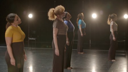 5 détenues sur scène - Danser sa peine
