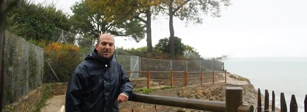 Sur le chemin côtier Vincent Esnault cover