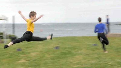 danseuse qui saute plages de danses Sanctuaire