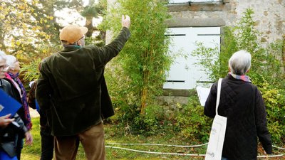 Beneloves devant le chateau - inventaire patrimoine