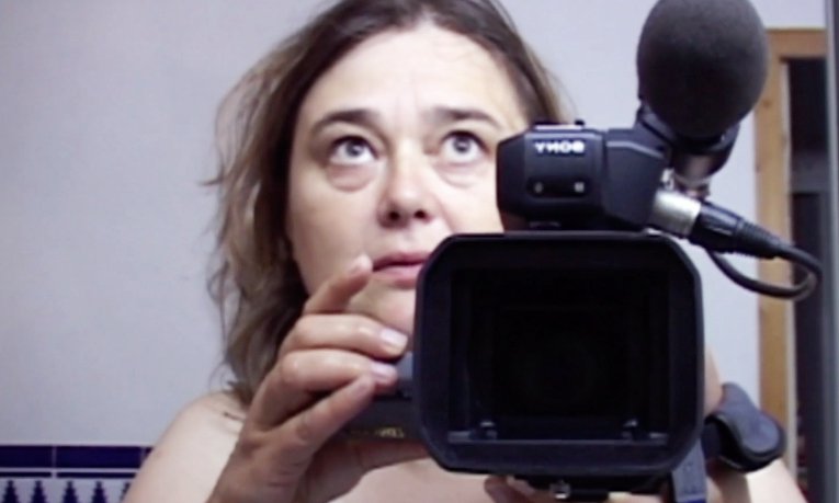 Dominique reflet miroir caméra - Grandir Dominique Cabrera