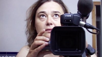 Dominique reflet miroir caméra - Grandir Dominique Cabrera