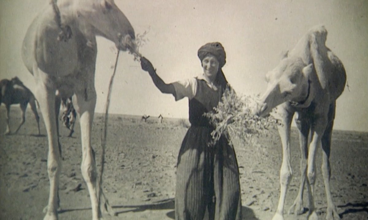 dromadaire et odette du puigaudeau