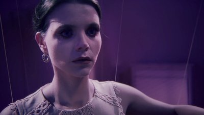 Femme marionnette perdue - clip Broken Back